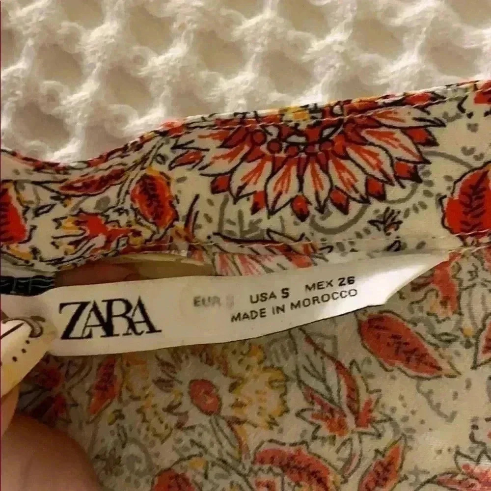 Zara - Picture 2 of 3